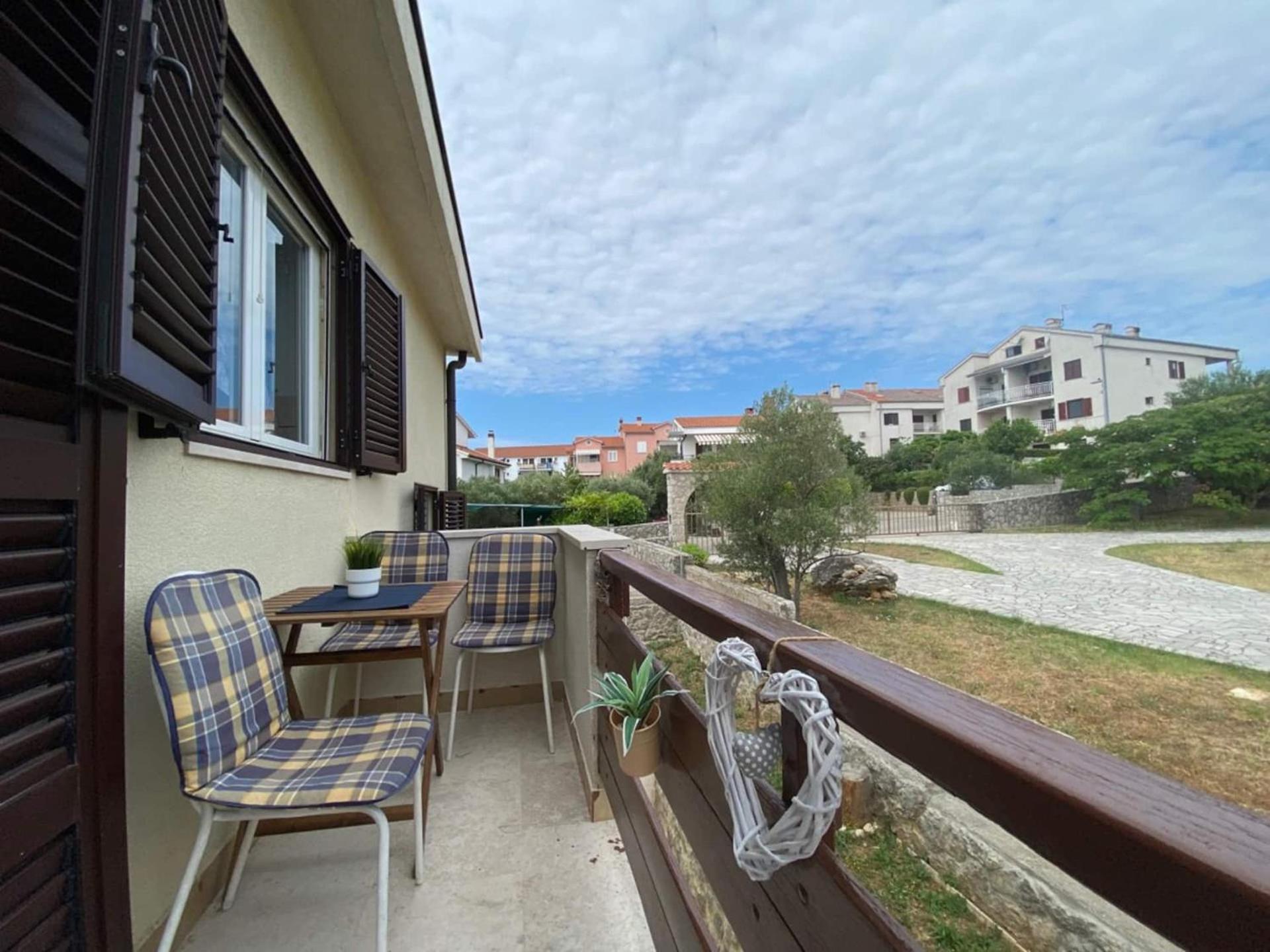 Apartments Xenia Krk Krk Town Exterior foto