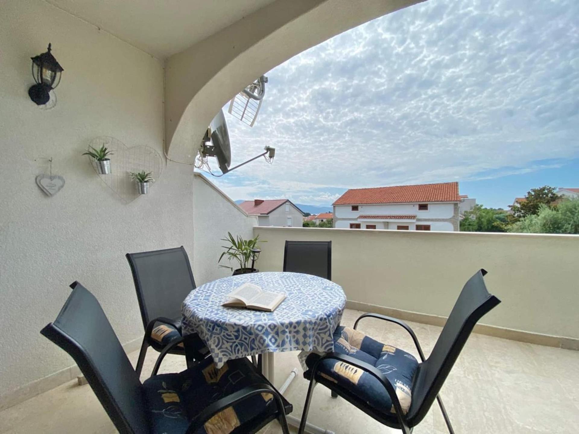 Apartments Xenia Krk Krk Town Exterior foto